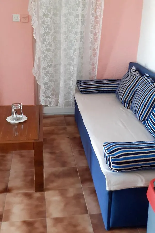 Apartments And Rooms By The Sea Supetarska Draga - Gonar, Rab - 16761 Konukevi
